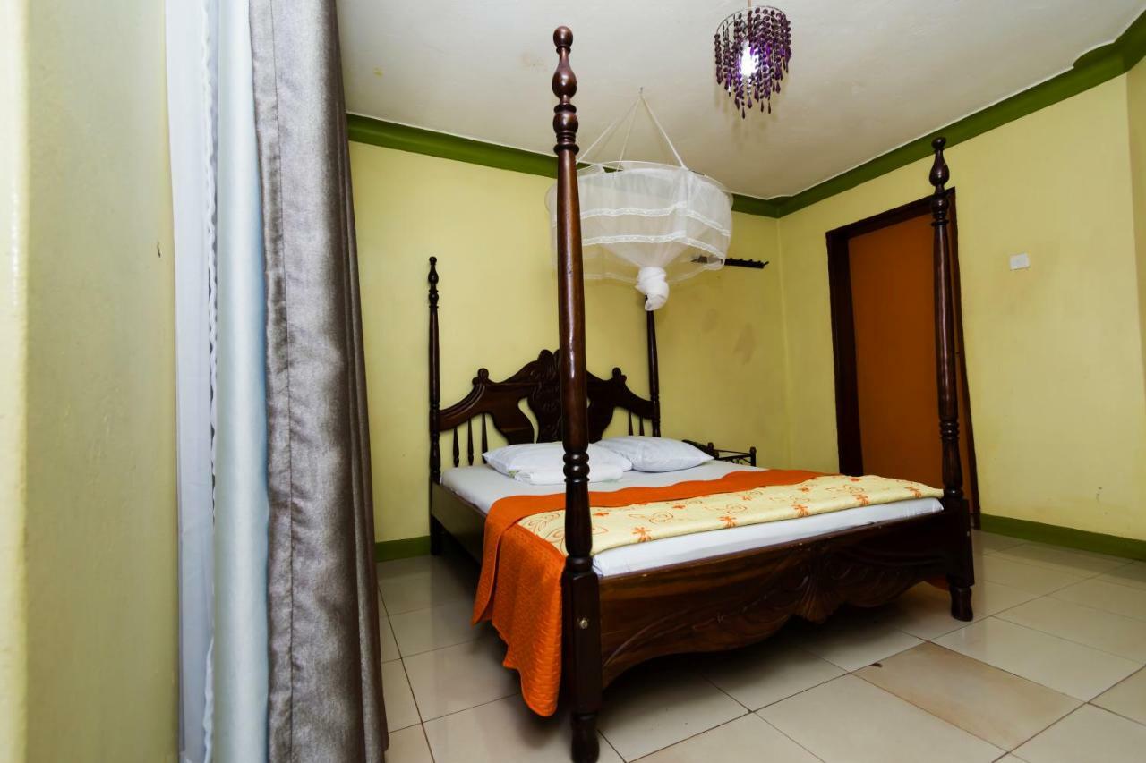 Royal Lake View Gardens Kampala Exterior foto